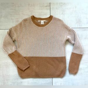 Max studio sweater size medium